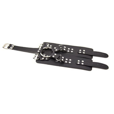 Arnesas de bondage, cuello gótico de moda, PU sexy punk choker con Dangle de corazón de aleación para mujer