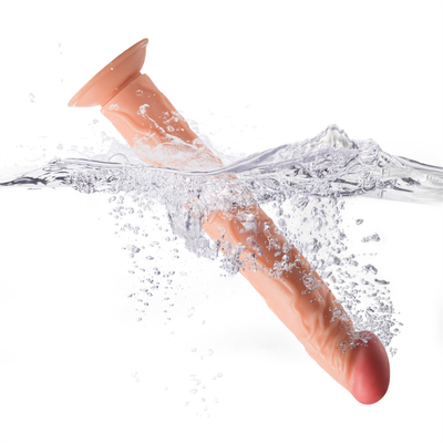 Dildos realistas con vaso de succión