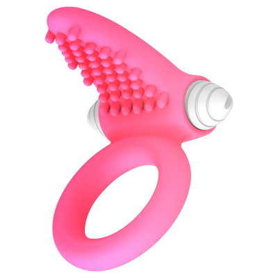 El anillo del pene vibra.